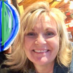 Meet your Posher, Gina